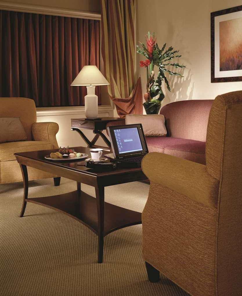 Hotel Fairmont The Queen Elizabeth 5*
